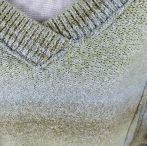 Women's Sweater By SO Good For Life 5 Layer Green Fall Fashion Wear Size Large - Picture 3 of 16